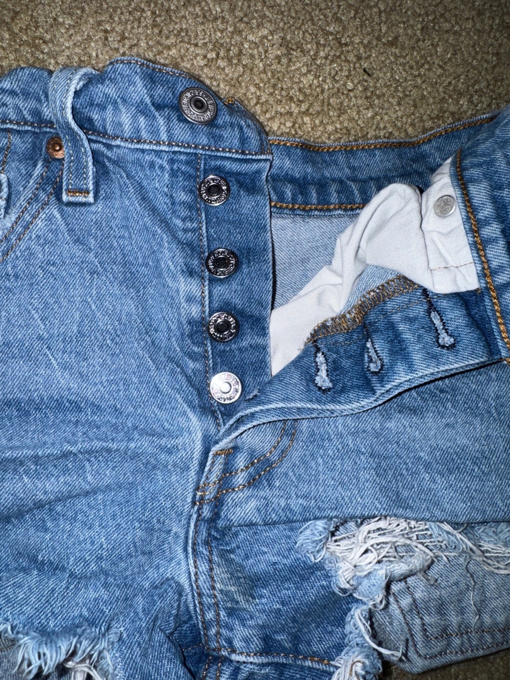 Levi’s 501 Original Shorts 24 Distressed Cutoff Denim High Rise Button Fly - Picture 5 of 6